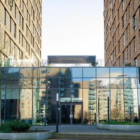 Modern Trafford 1Br Apartment-Free Parking-Cinema Room 曼彻斯特 外观 照片