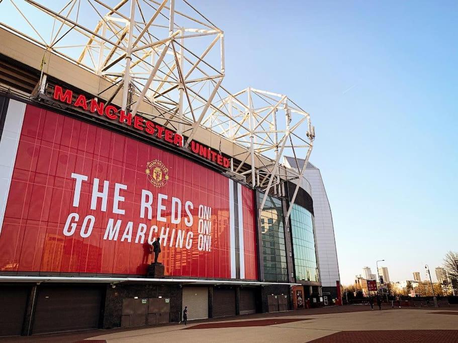 Modern Trafford 1Br Apartment-Free Parking-Cinema Room 曼彻斯特 外观 照片