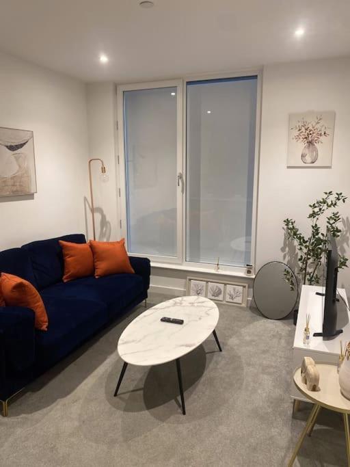 Modern Trafford 1Br Apartment-Free Parking-Cinema Room 曼彻斯特 外观 照片